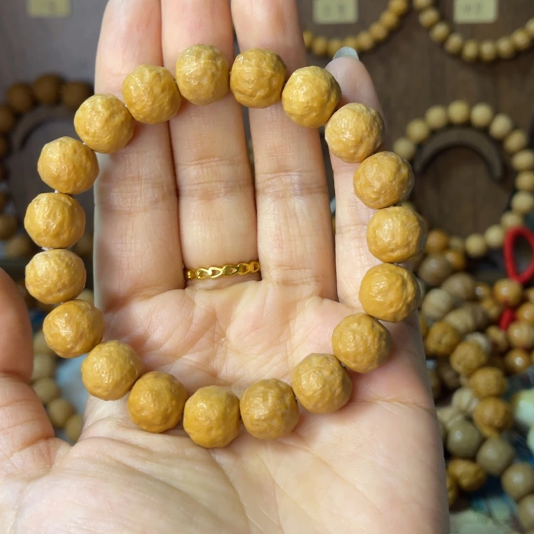 猴头核桃吊坠橘皮手串