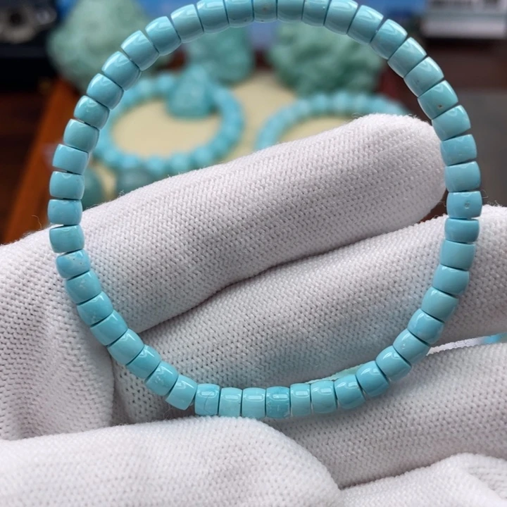 绿松石颈饰未镶嵌