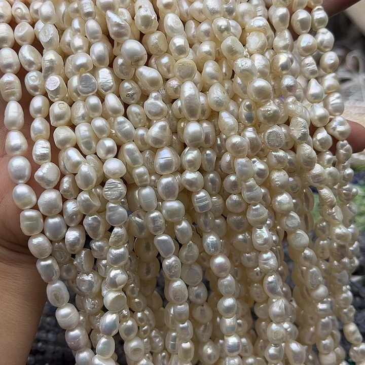 玛瑙/玉髓未镶嵌珠宝半成品一条6-7mm左右巴洛克珍珠