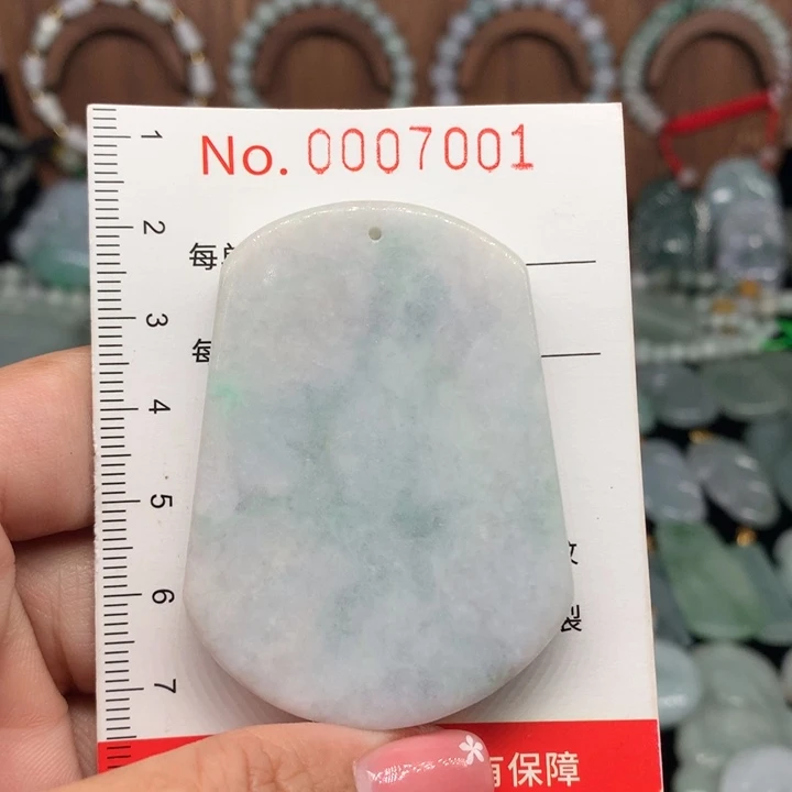 翡翠未镶嵌颈饰11