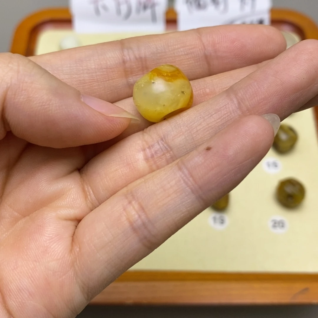 青***棉蛇纹石玉未镶嵌配饰
