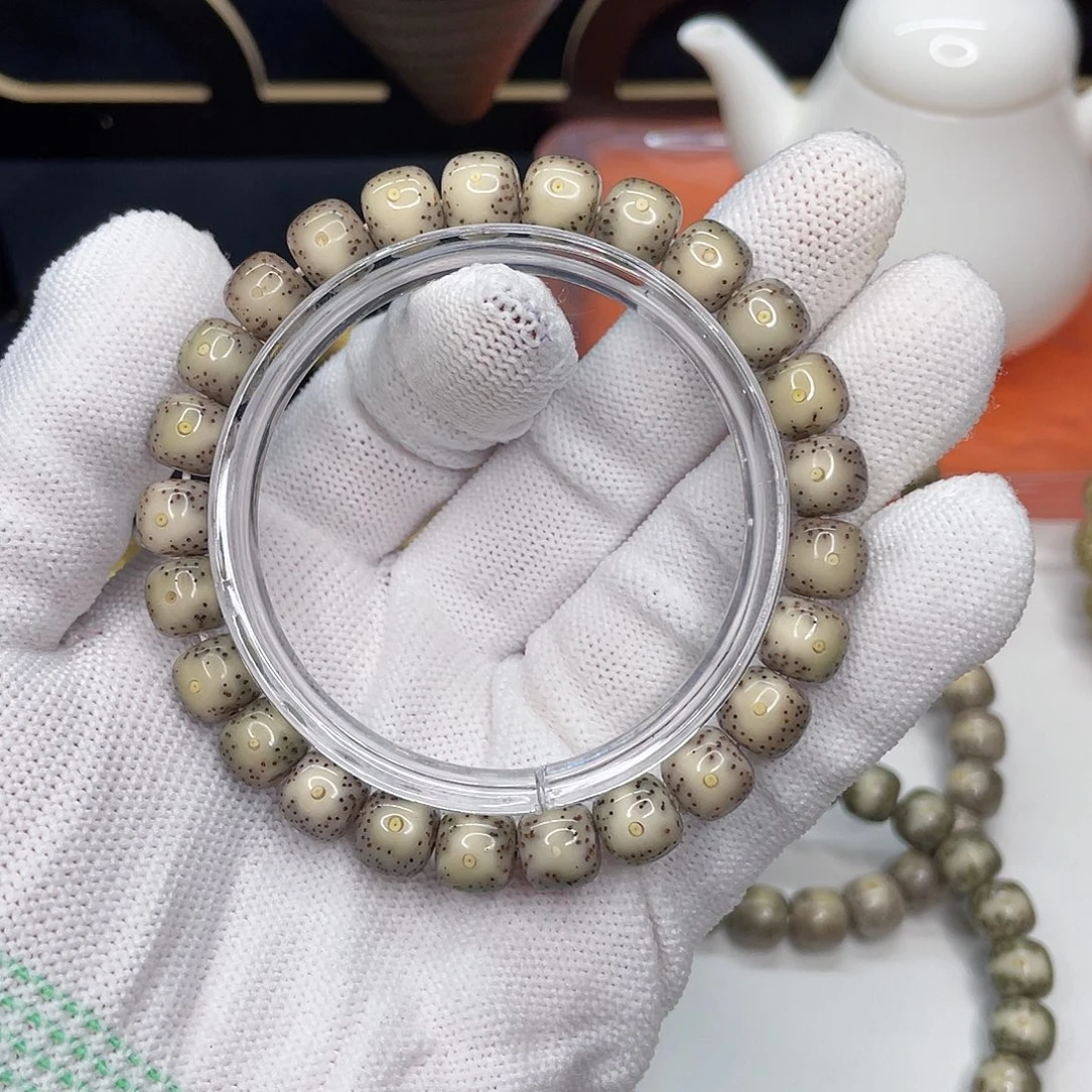 星月菩提吊坠17。9/8灰冰黄金瞳