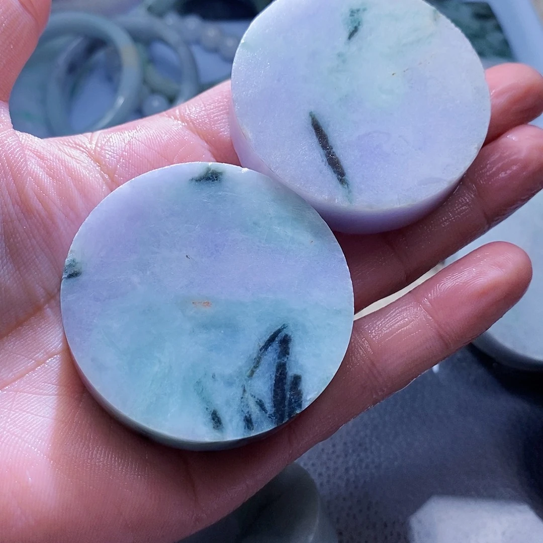 和***司翡翠未镶嵌颈饰888