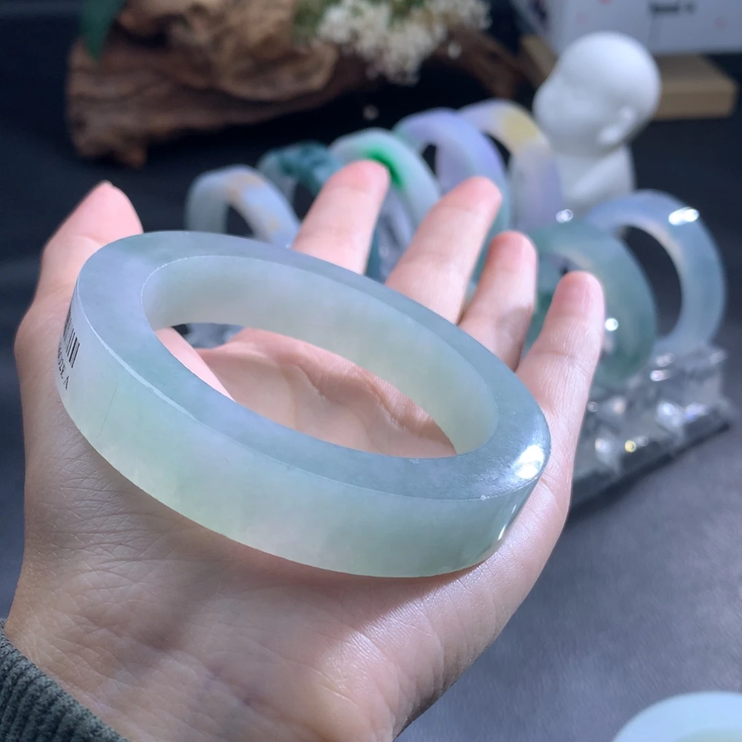 偉***定制翡翠未镶嵌翡翠