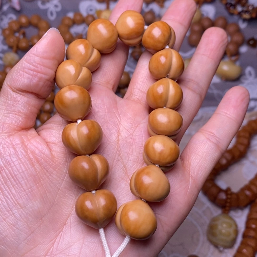 把件猴头核桃柯基屁桃高定