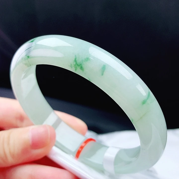 未镶嵌手镯翡翠57圈