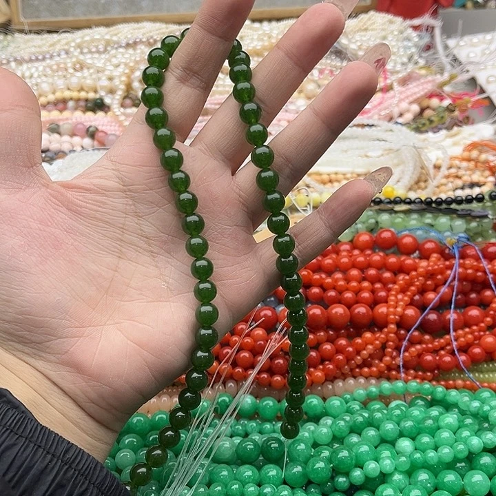 玛瑙/玉髓珠宝半成品未镶嵌一条6mm左右碧玉