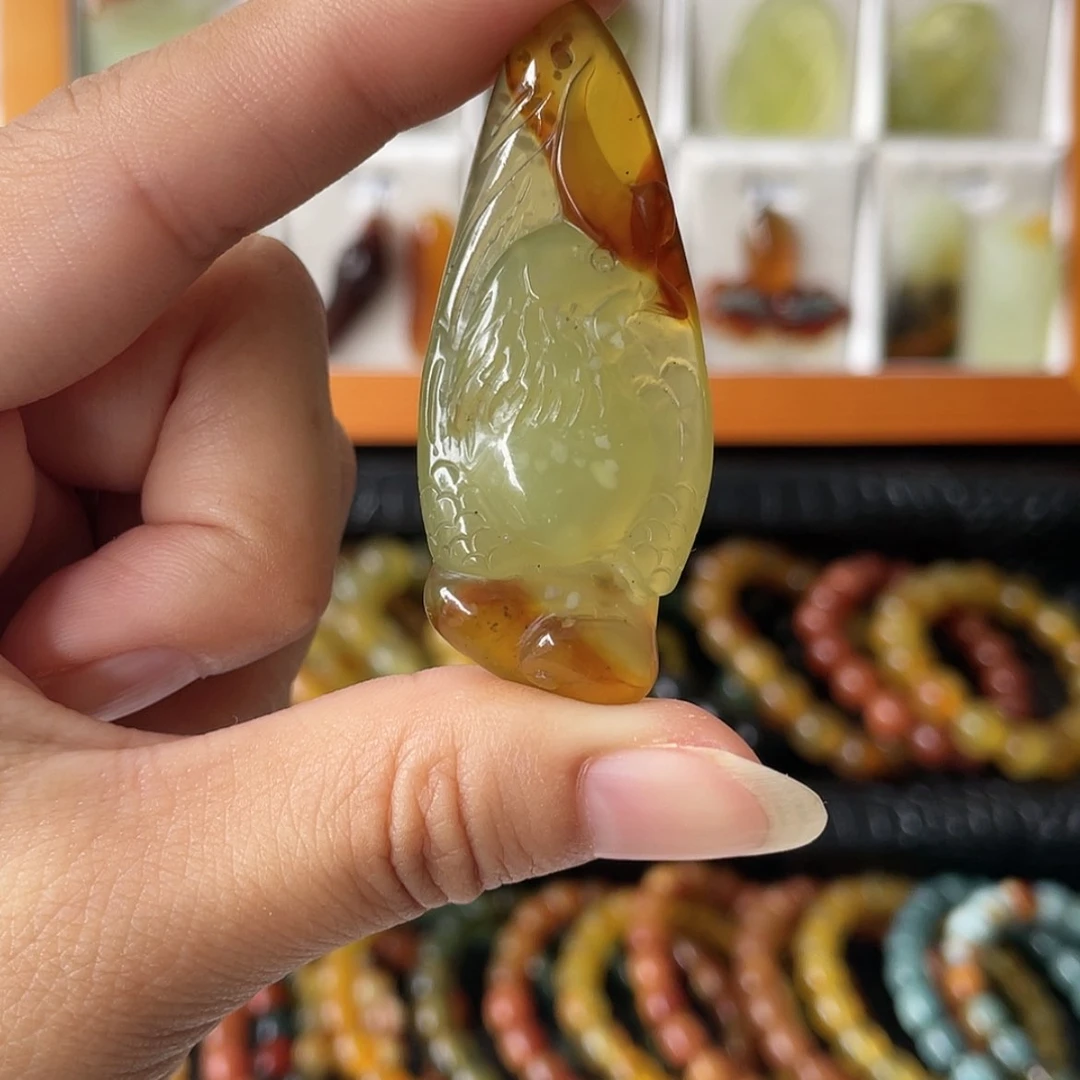 【闪购商品】蛇纹石玉未镶嵌颈饰
