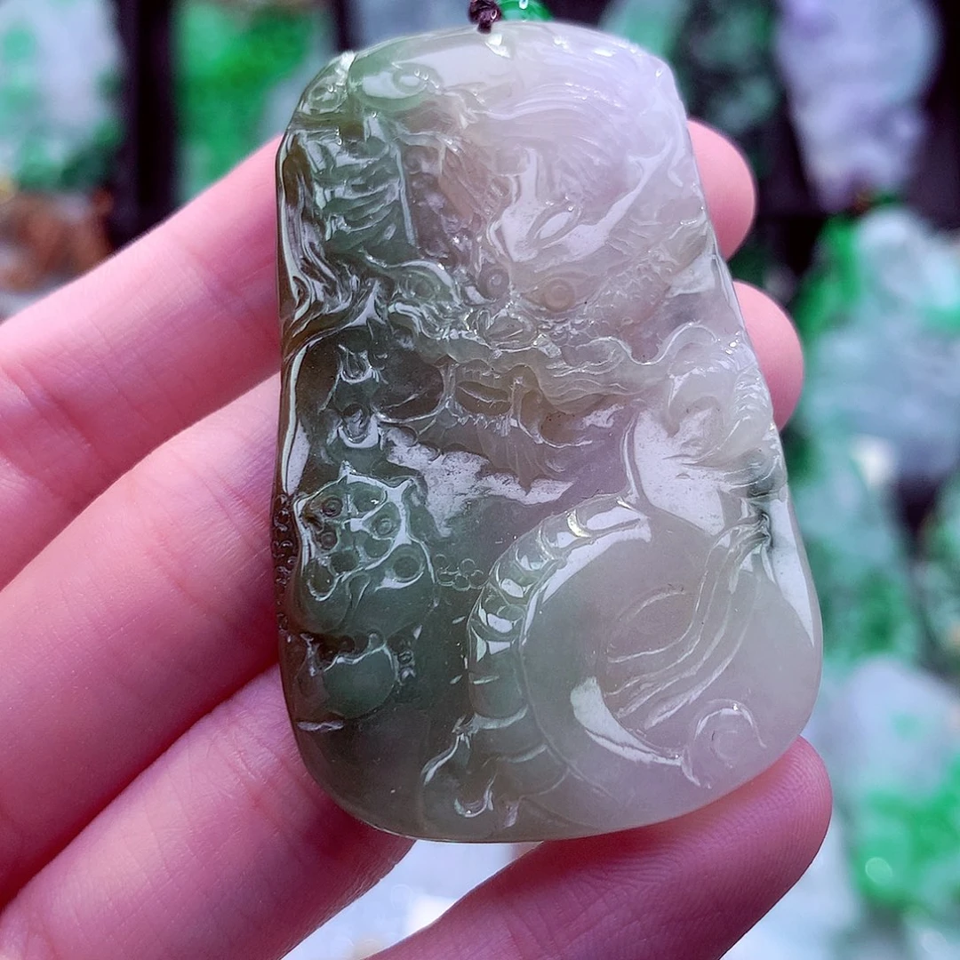 翡翠未镶嵌颈饰挂件