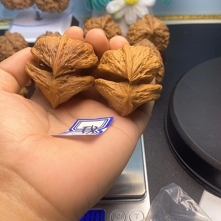 把件文玩核桃异形