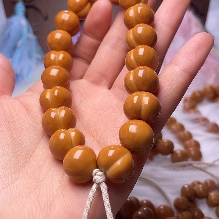 *****猴头核桃吊坠15尺寸柯基屁桃