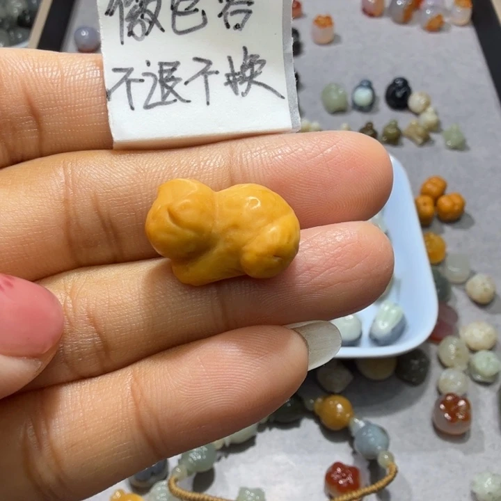 和田玉未镶嵌珠宝奇石