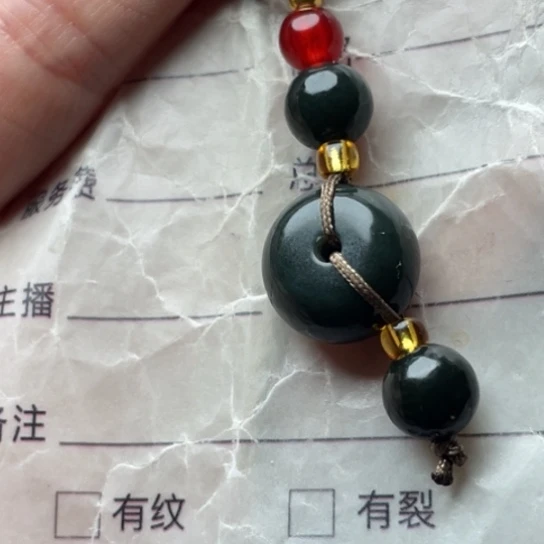 水***缘和田玉未镶嵌颈饰