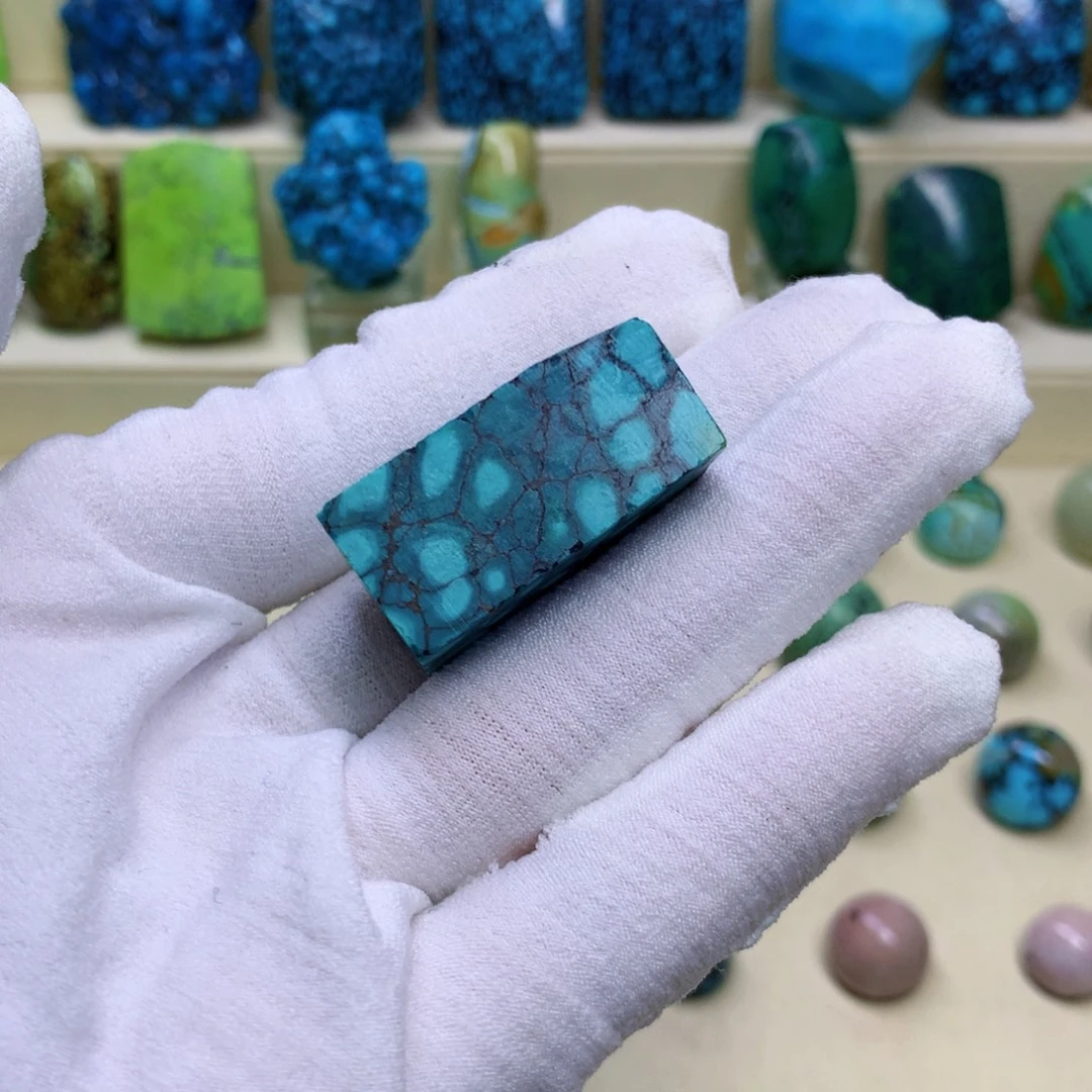 绿松石未镶嵌三彩随行