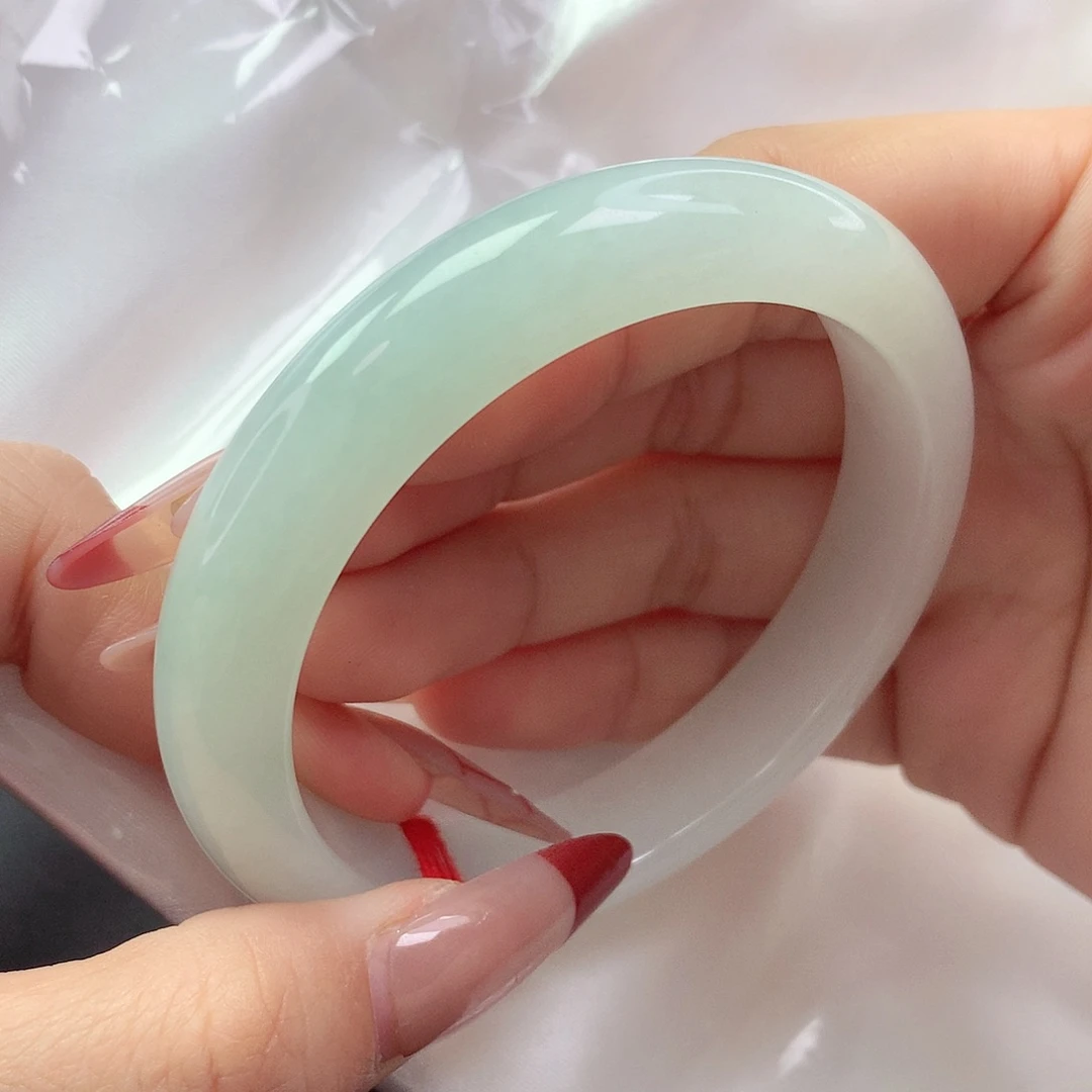 【闪购商品】翡翠手镯未镶嵌a 064501