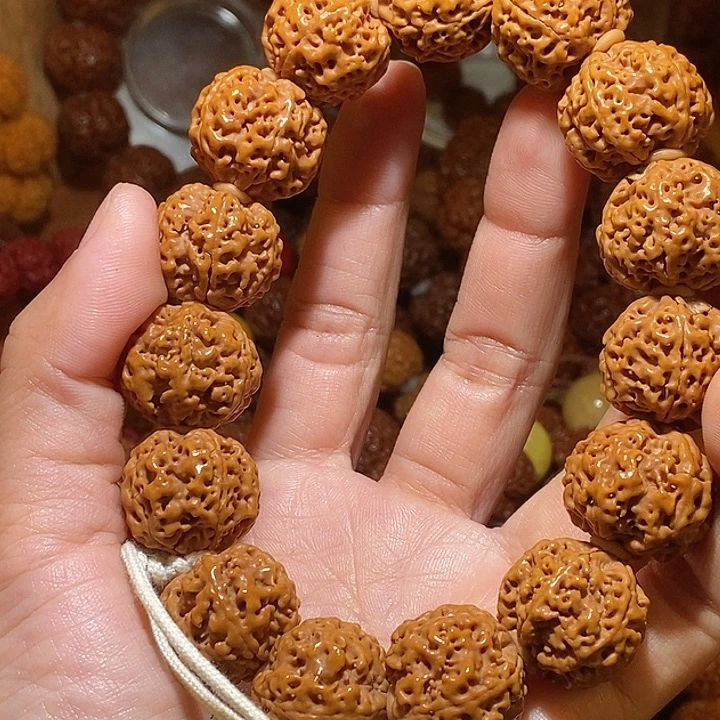 熊***辣金刚菩提吊坠215原子一物