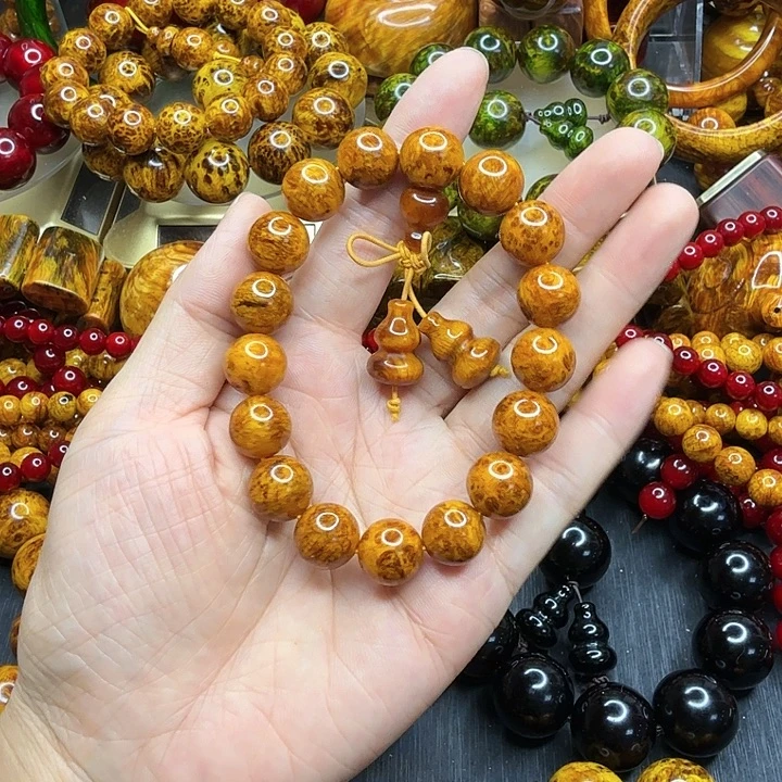 松木琥珀木文玩手串