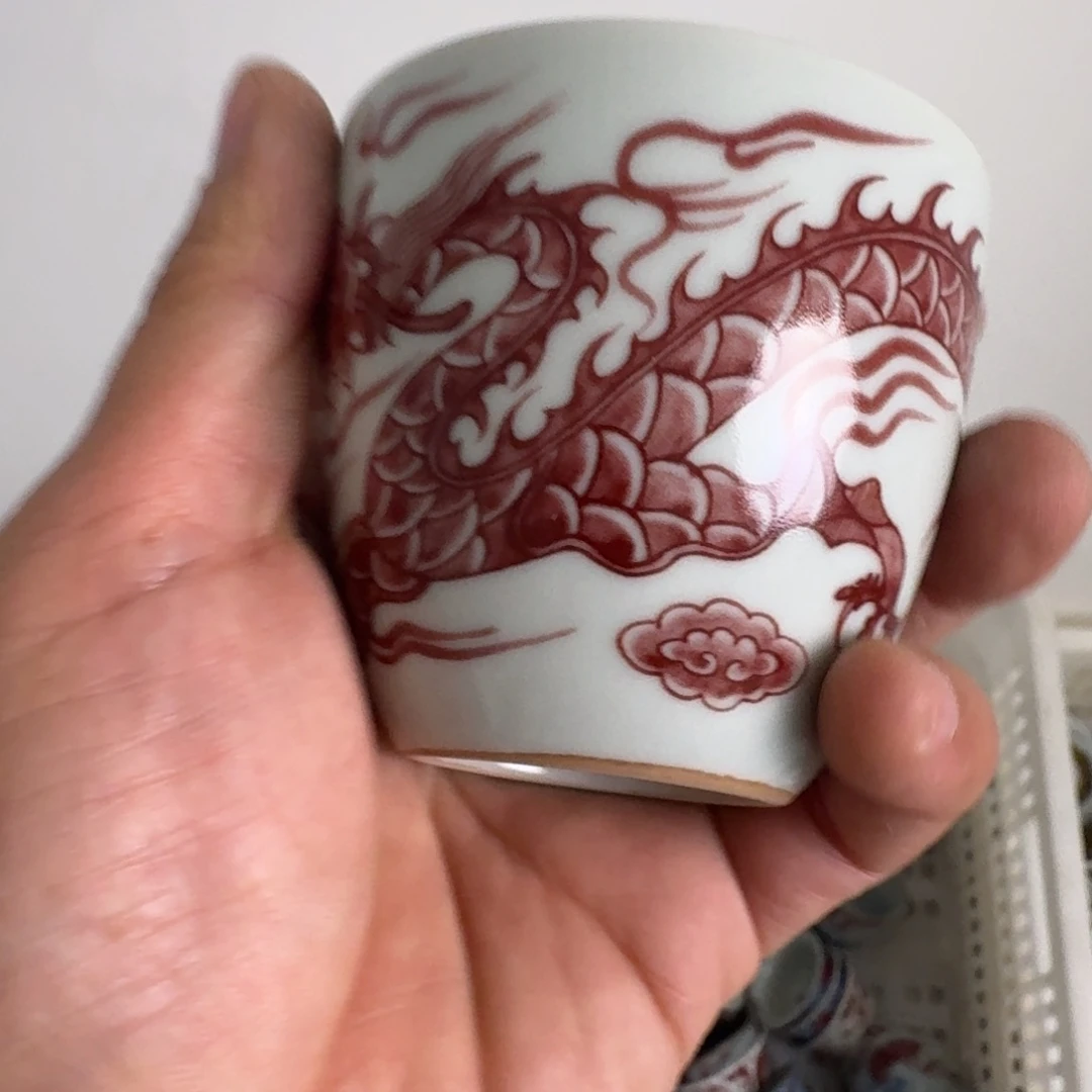 摆件釉里红铠甲龙手雷杯