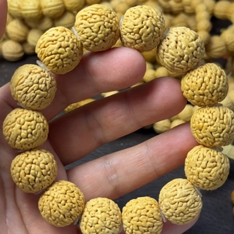 手串桃核18尺寸龙鳞金豆