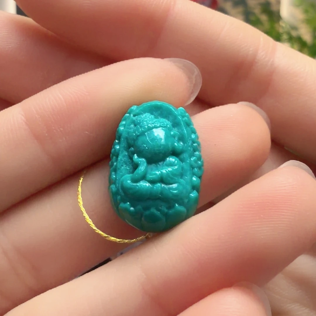 绿松石未镶嵌颈饰