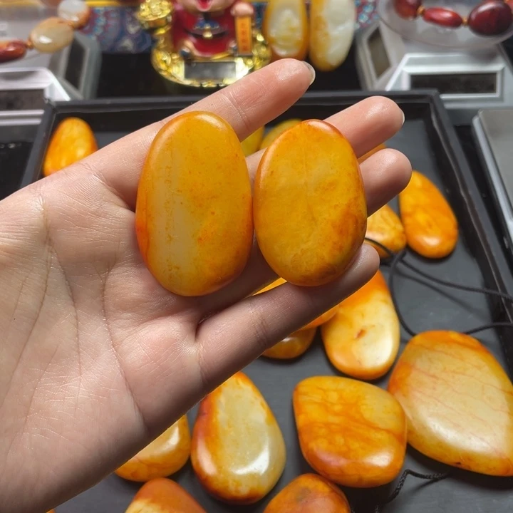 马***成和田玉未镶嵌颈饰