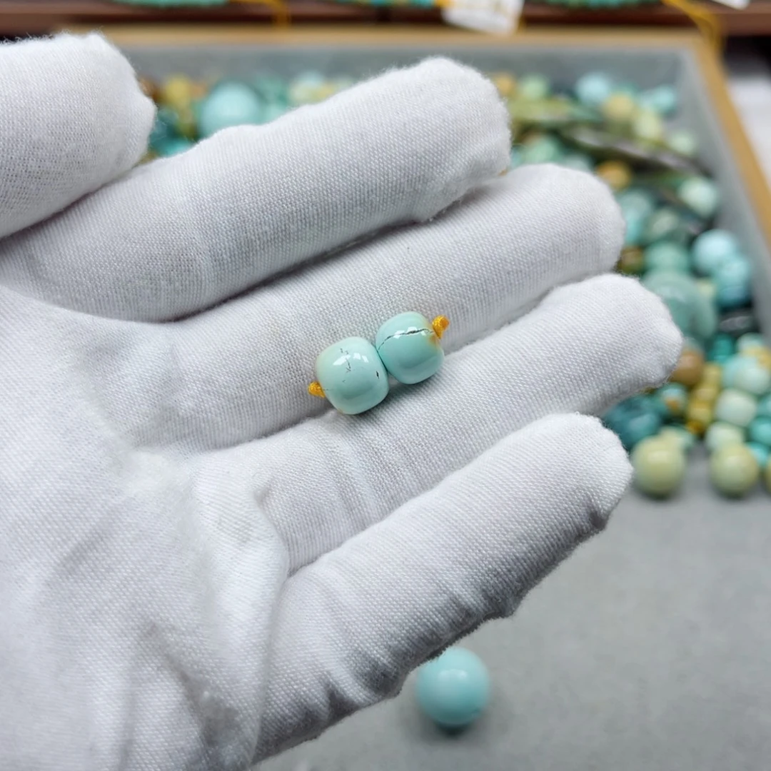 绿松石未镶嵌挂件