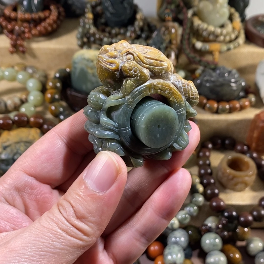 岫岩老玉（透闪石质玉）未镶嵌挂件