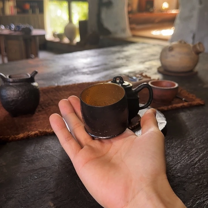 景德镇陶瓷艺术品手作浮****场