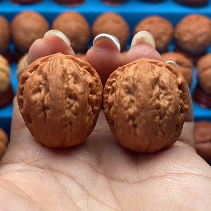核桃精品文玩核桃手捻穿山甲