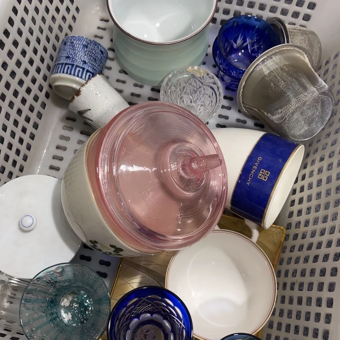 瓷片?*嗯！羽毛球等多种赛段为载体和