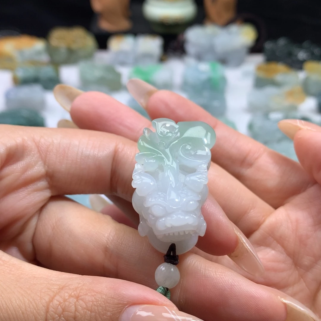 翡翠未镶嵌颈饰翡翠貔貅