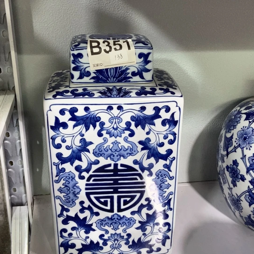 摆件Y****）花瓶手绘釉下彩