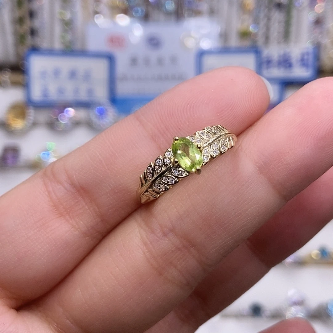 戒指橄榄石银S925镶嵌