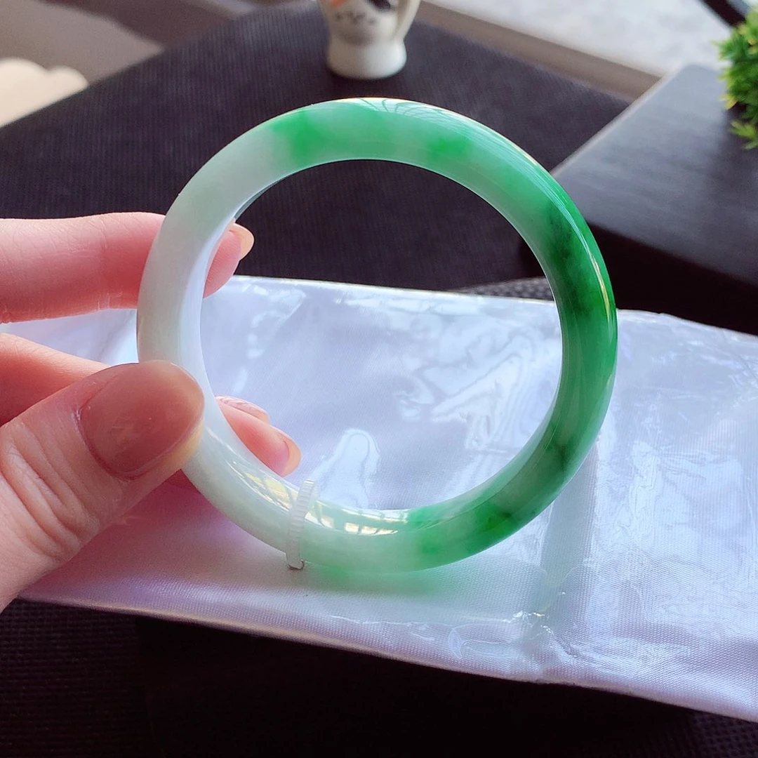 未镶嵌手镯翡翠翡翠