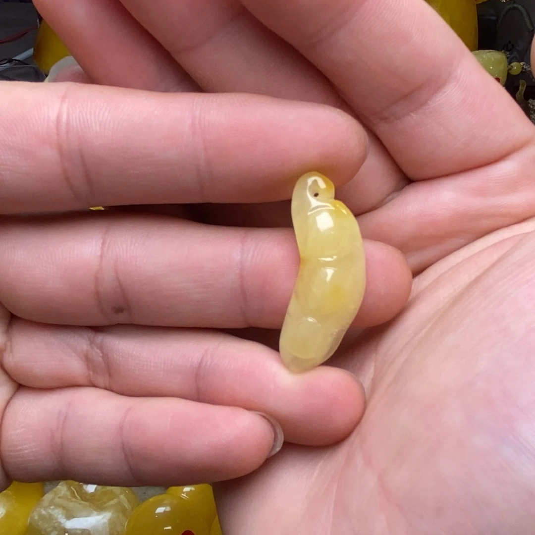 琥珀未镶嵌裸石蜜蜡