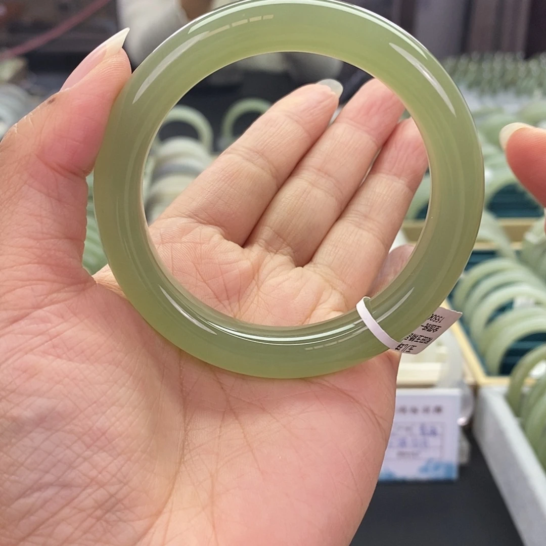 和田玉未镶嵌珠宝奇石和田玉手镯56.57