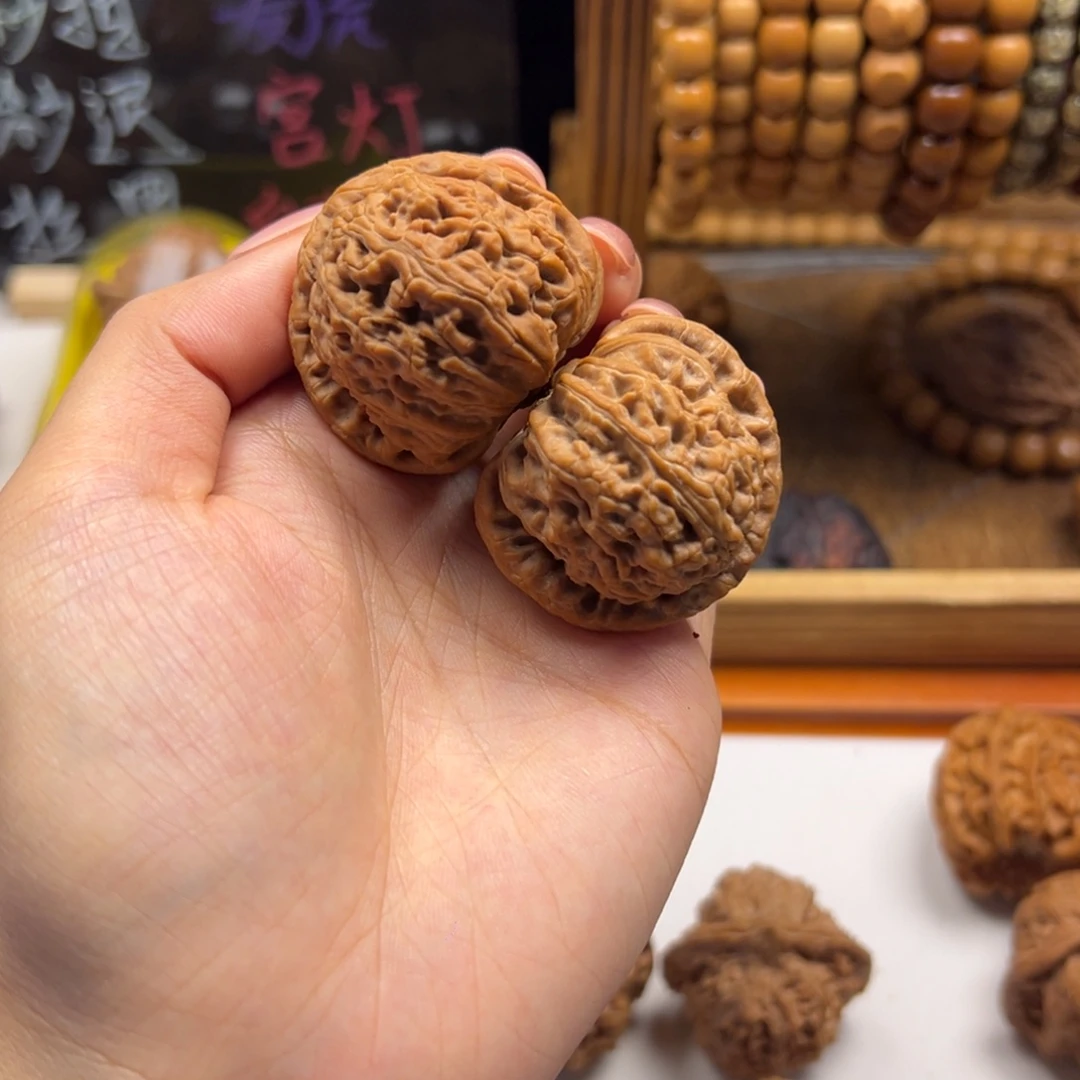 葫芦文玩核桃白狮子38.5