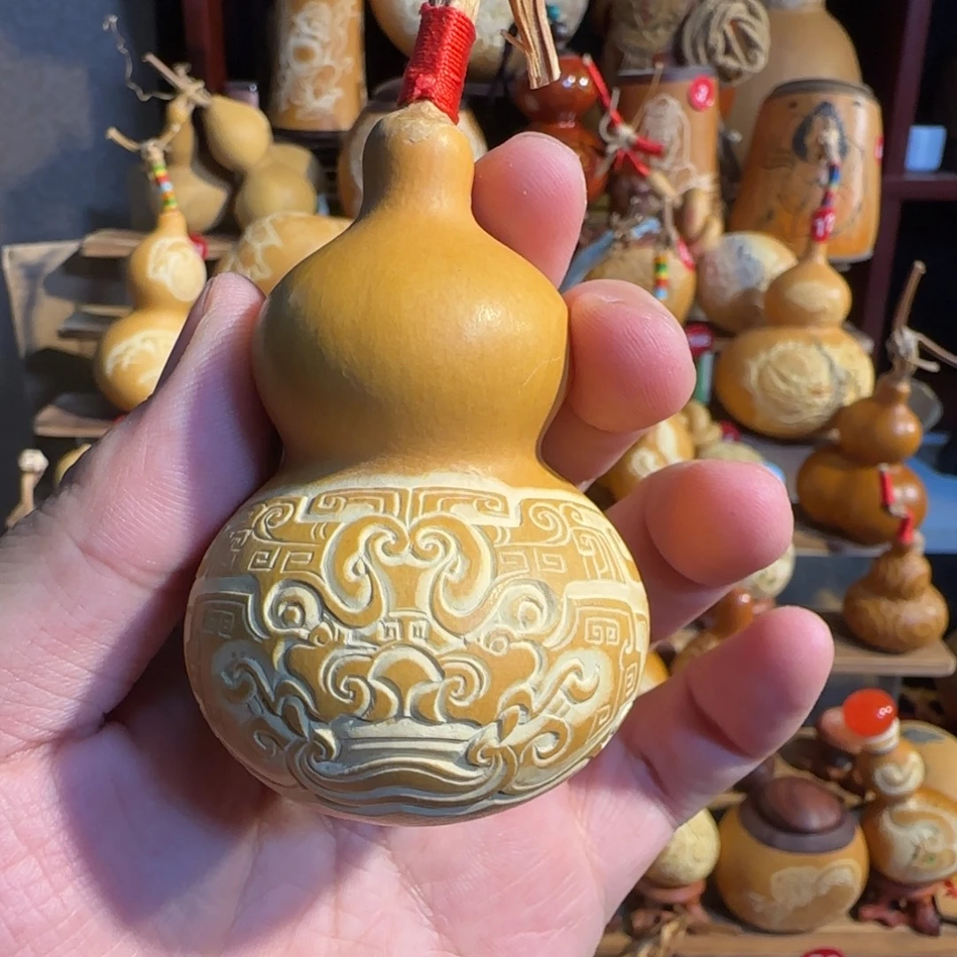 v***n有机玻璃饕餮雕刻