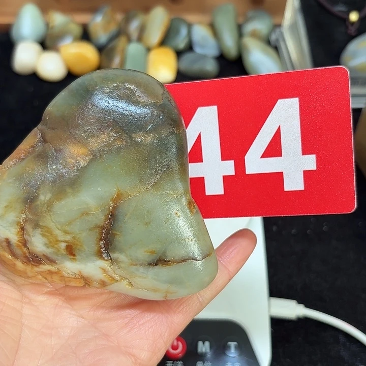 和田玉（糖玉）未镶嵌挂件