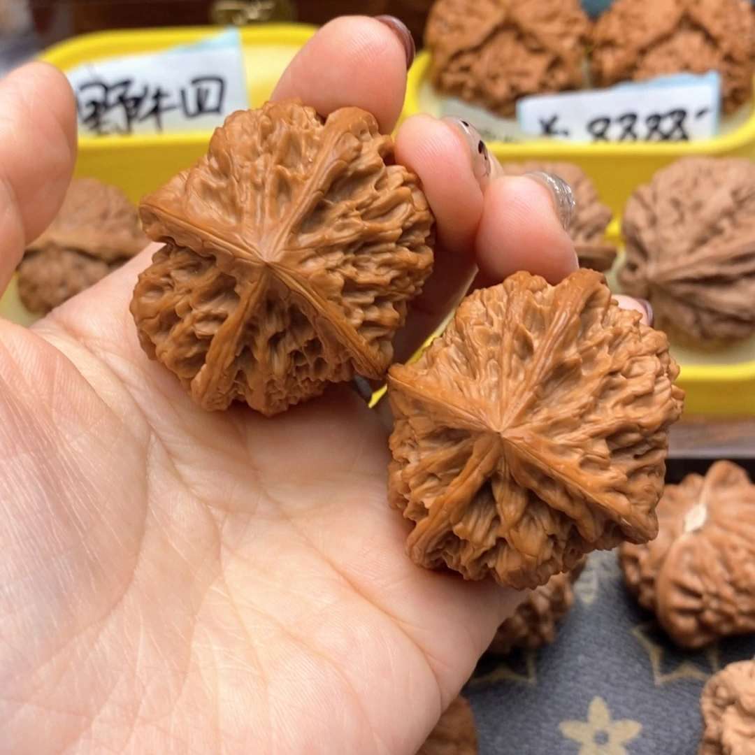 呈***呈把件文玩核桃504号平谷野牛