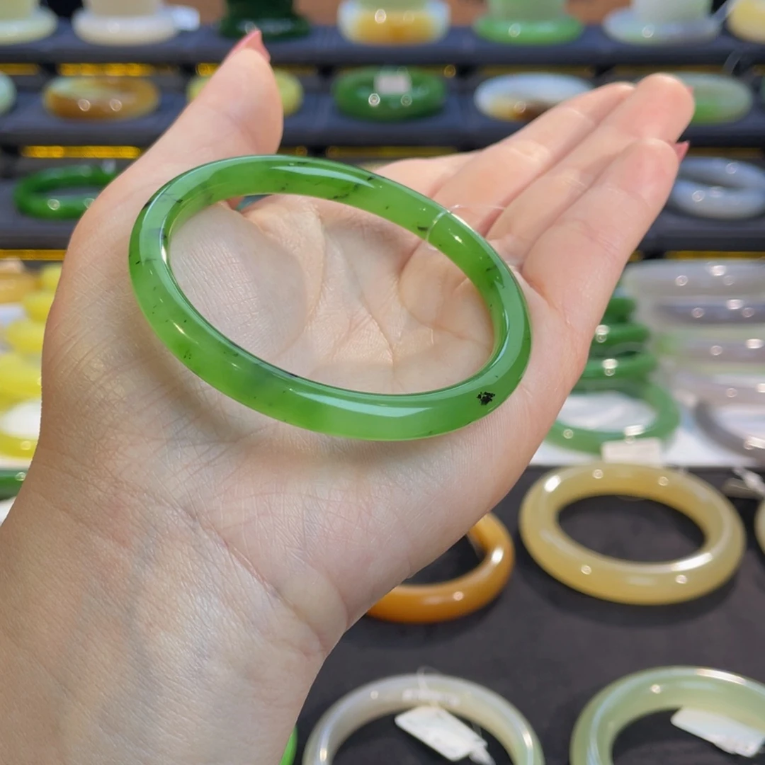 未镶嵌手镯和田玉猕猴桃手镯55