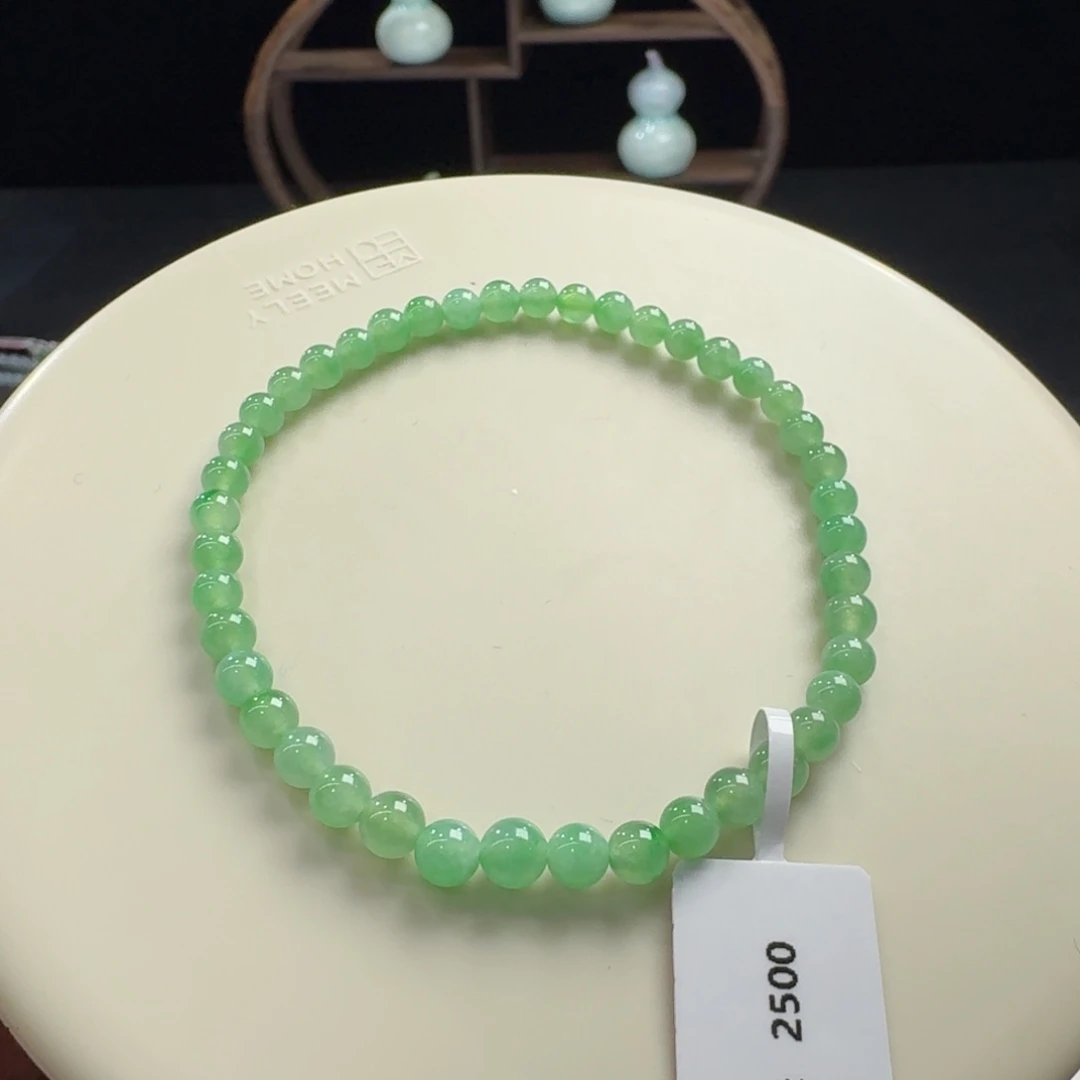 未镶嵌手链翡翠可****?甜甜的冰透满色葡萄绿
