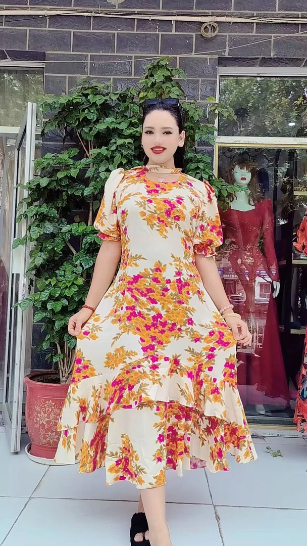 新款夏季 kok sirik 连衣裙（2个颜色）