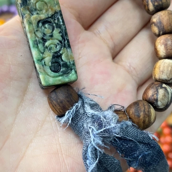 未镶嵌手链翡翠翡翠的翡翠是手串手链