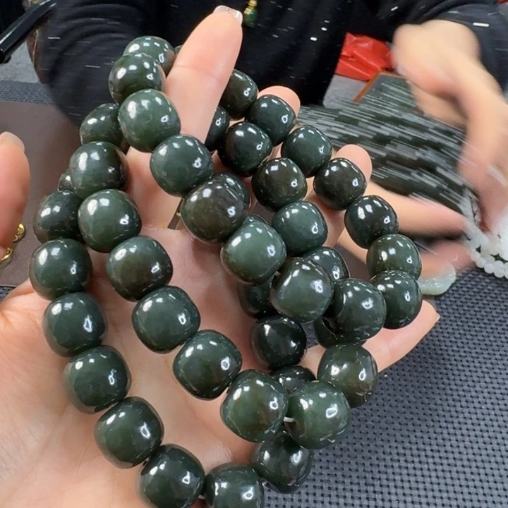 未镶嵌手链和田玉卡14发其一