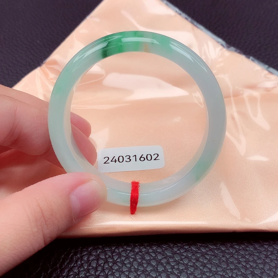 未镶嵌手镯翡翠天然缅甸翡翠A货
