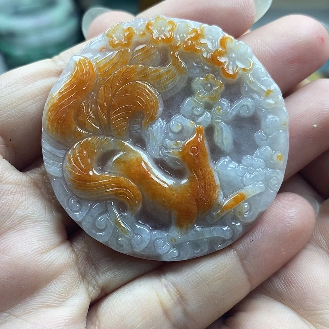 翡翠未镶嵌颈饰牌子