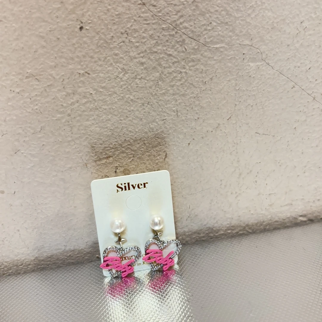 铜合金耳饰 设计款爱心字母耳钉R881