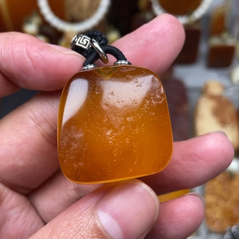 【闪购商品】未镶嵌颈饰琥珀