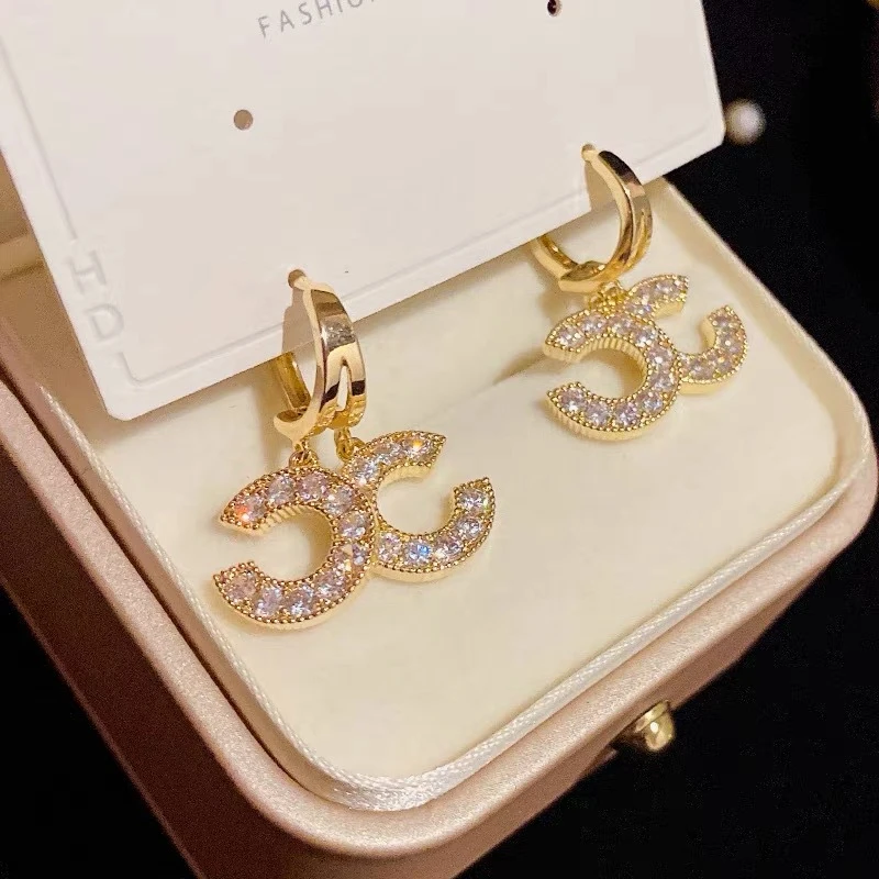 铜合金耳饰 小香风双C款高级感耳饰轻奢气质名媛风百搭银针耳坠